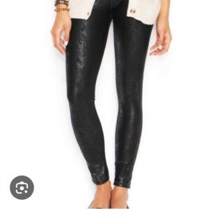 Glossy Black High-Shine Leggings